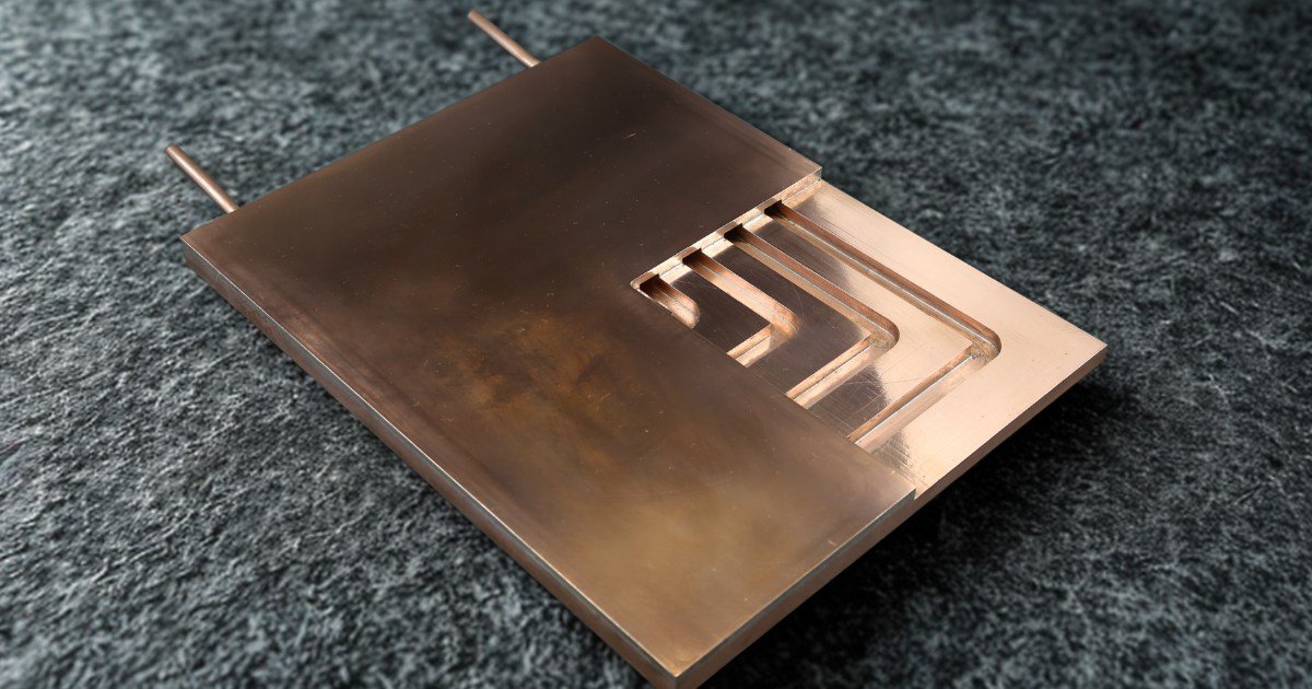 水冷ヒートシンク製品。無酸素銅製。